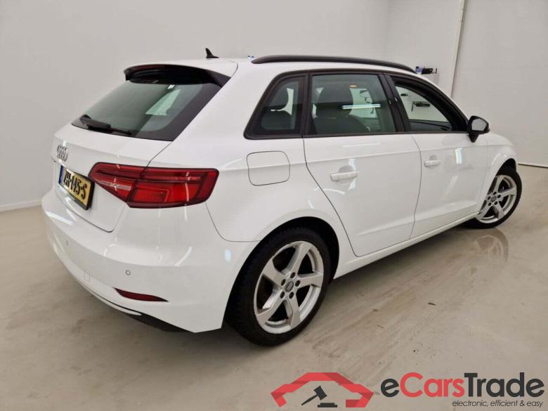 AUDI A3 Sportback 30 TFSI Lease Ed. S-Tronic #2