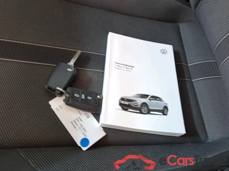 VOLKSWAGEN T-Roc 81 kW #6