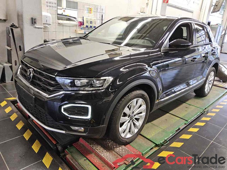 Volkswagen T-Roc (A11)(09.2017->2021) DE - SUV5 1.5 TSI EU6d, Sport OPF (EURO 6d), 2020 - 2022