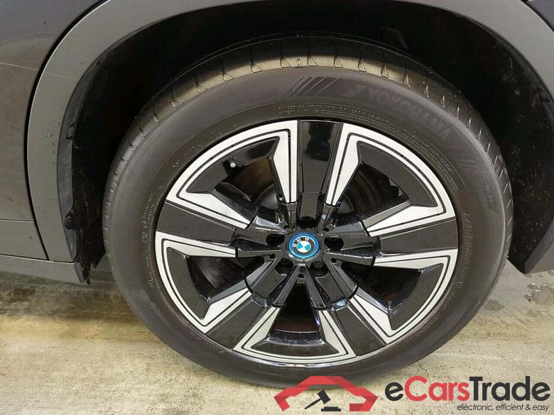 BMW iX3 Executive #5