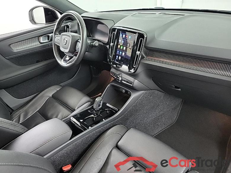 VOLVO XC40 Recharge P8 AWD R-Design 5D 300kW #6