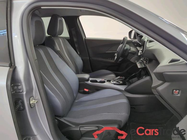 Peugeot e-2008 Allure Première EV 50kWh 136 7,4kW 5d #3