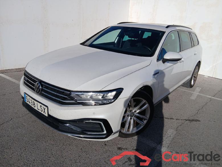 VOLKSWAGEN Passat / 2019 / 5P / familiar Variant GTE 1.4 TSI e-Power 115kW + 85kW #1