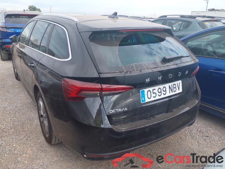 SKODA Octavia 2.0 TDI 110 kW (150CV) DSG 7 vel Automático Combi Design (Pano) #2