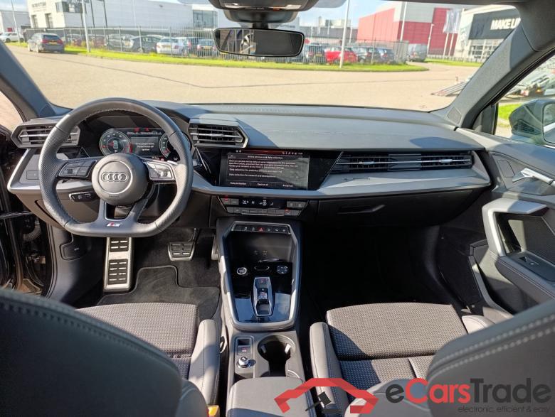 AUDI A3 Limousine 30 TFSI S edition #5