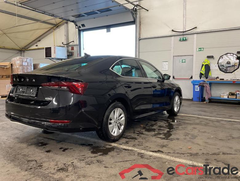 SKODA Octavia Octavia Clever 1,0 TSI m-HEV 81 kW 7-speed automat. #2