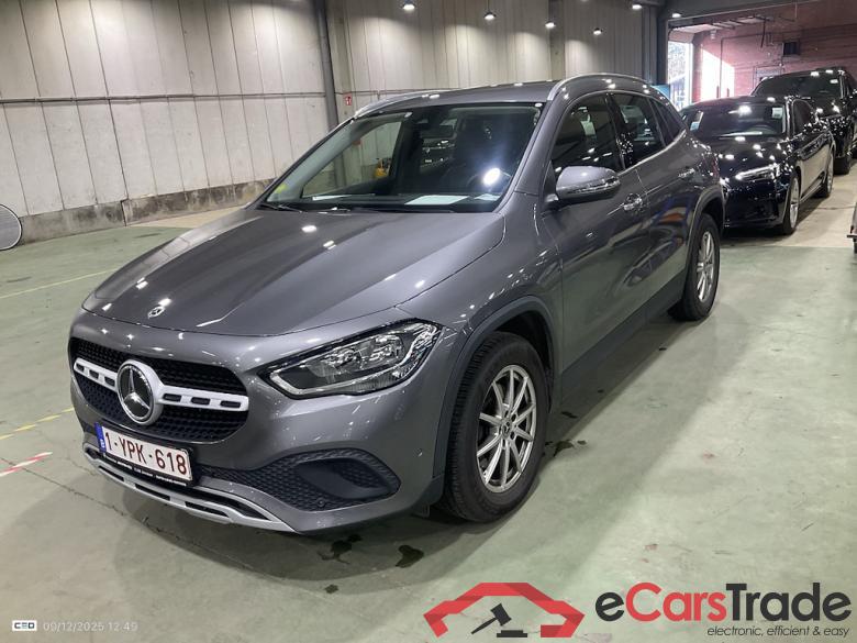MERCEDES-BENZ GLA - Klasse 2.0 GLA 200 D DCT BUSINESS SOLUTION #1