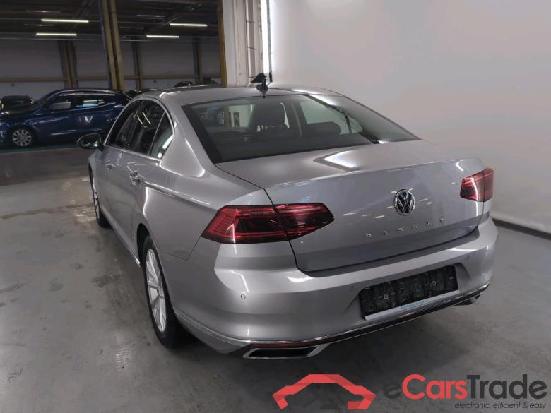 VOLKSWAGEN Passat 1.6 TDI ELEGANCE BUSINESS DSG #3