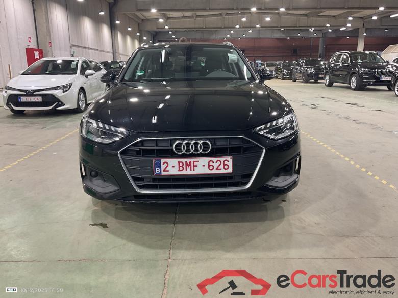 AUDI A4 2.0 30 TDI 100KW S TR ATTRACTION B.E. #2