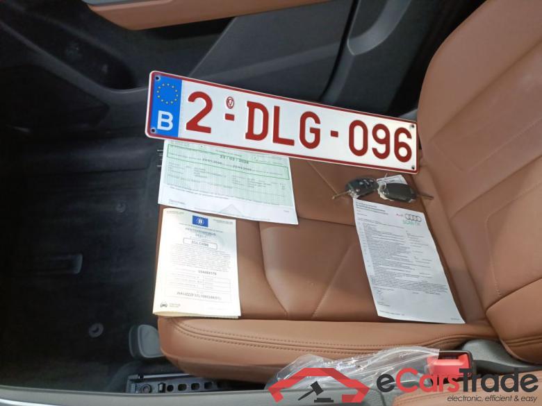 Audi Q3 35 TDI S Tronic Business Edition 5d #4