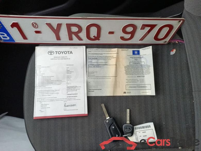 Toyota Aygo 1.0 VVT-i x-play II 5d #4