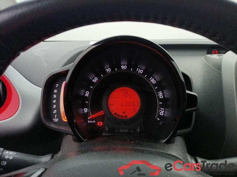 Toyota Aygo 1.0 VVT-i x-play II 5d #6