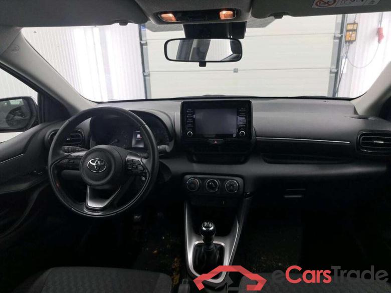 TOYOTA Yaris 1.5 VVT-i Active #3