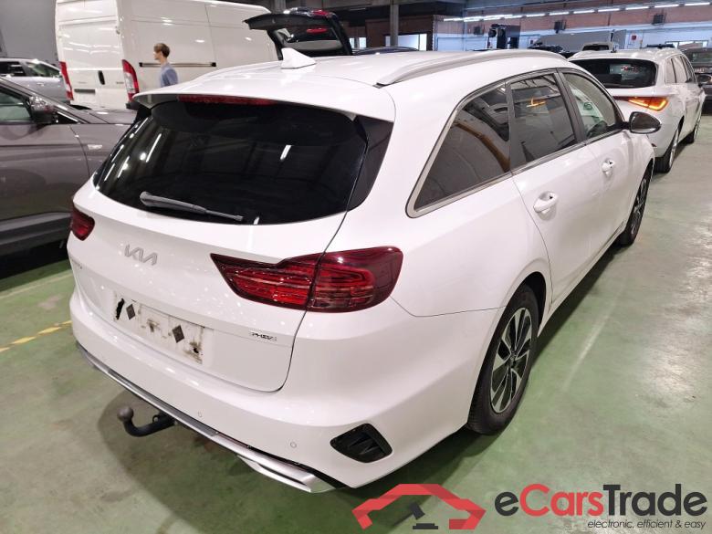 KIA CEE'D SPORTSWAGON 1.6 GDI PHEV BUSINESS LINE DCT #4