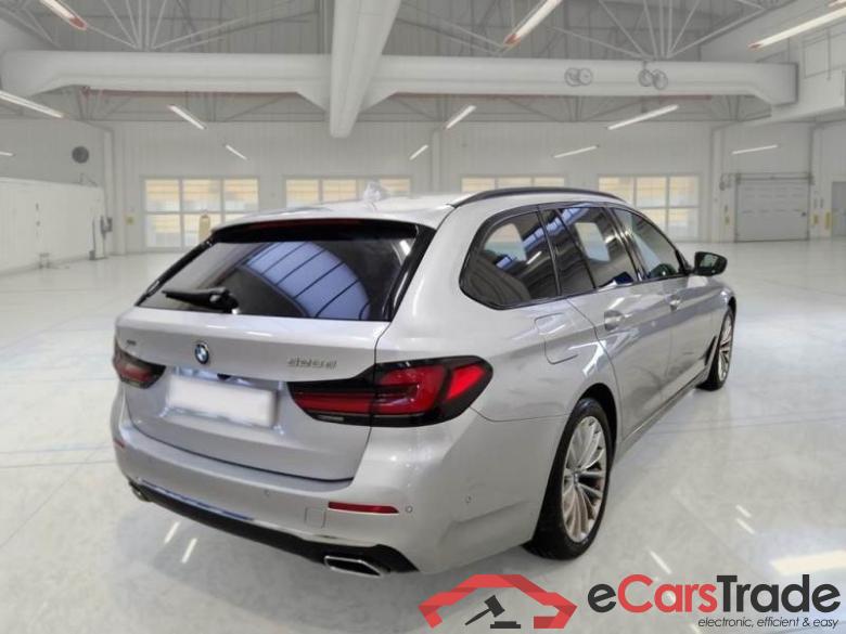 BMW SERIE 5 / 2020 / 5P / STATION WAGON 520D XDRIVE LUXURY AUTO MH48V TOURING #2