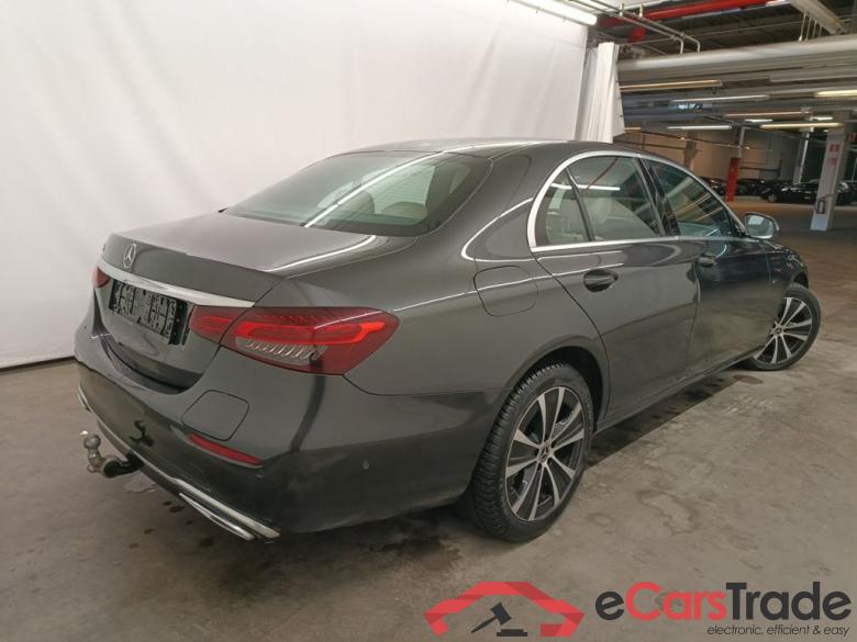 Mercedes-Benz E-Klasse Berline E 300 e Business Solution 4d #2