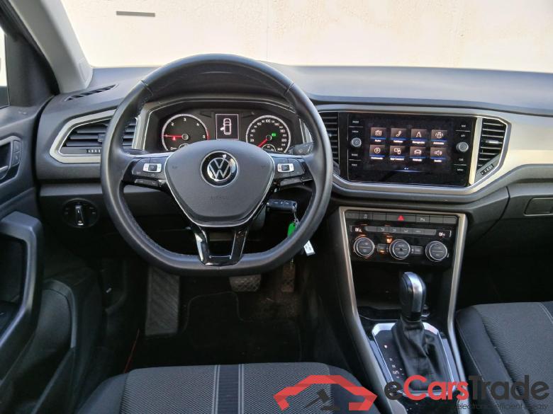 VOLKSWAGEN T-Roc / 2017 / 5P / todoterreno Advance 2.0 TDI 110kW (150CV) DSG (AC2) #3
