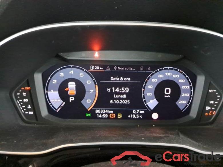 AUDI Q3 / 2018 / 5P / SUV 35 TFSI S TRONIC BUSINESS #4