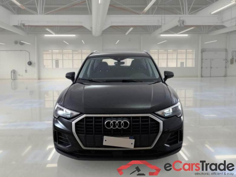 AUDI Q3 / 2018 / 5P / SUV 35 TFSI S TRONIC BUSINESS #6