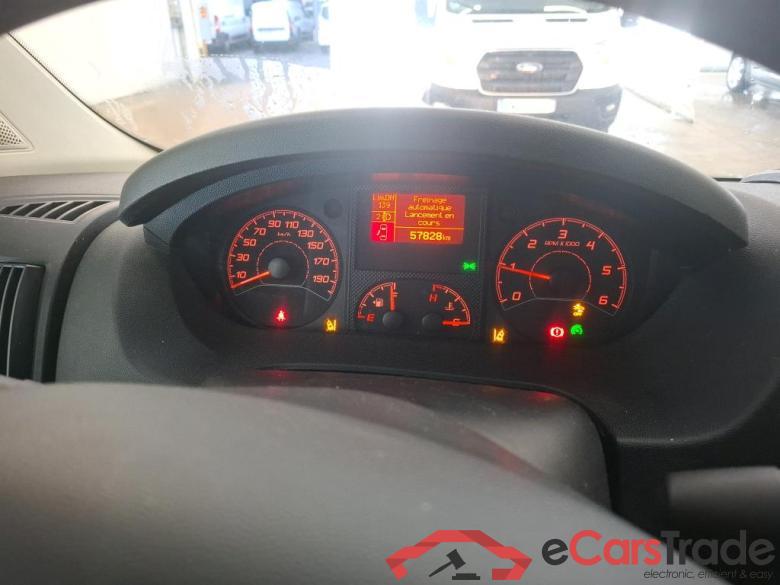 PEUGEOT Boxer / 2014 / 4P / Fourgon tôlé BlueHDi 120 S&S ASPHALT 333 L2H2 #6
