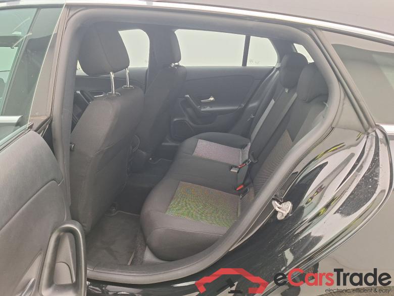 Mercedes, CLA-Class SB '19, Mercedes-Benz CLA Shooting Brake CLA 180 d Aut. 5d #4