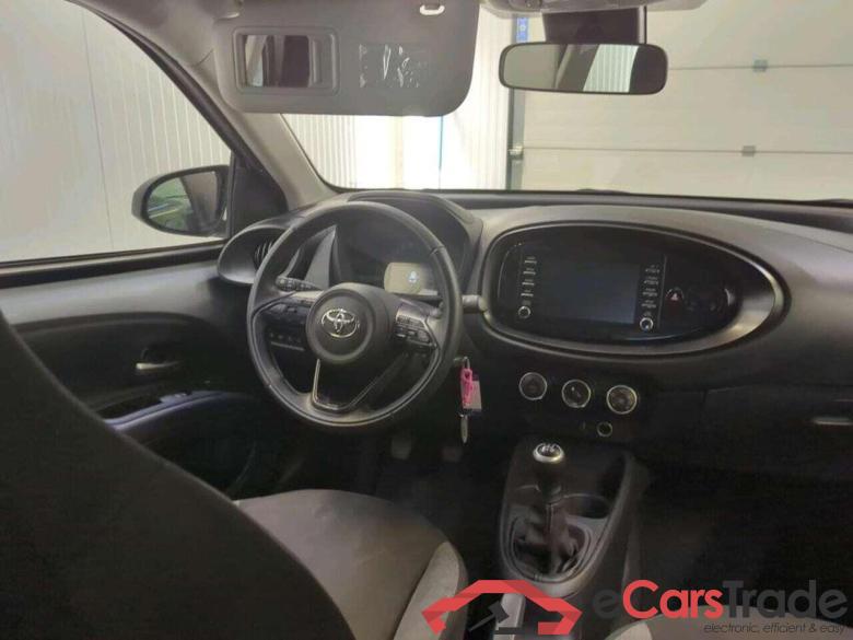 TOYOTA Aygo X 1.0 VVT-i MT Play #2