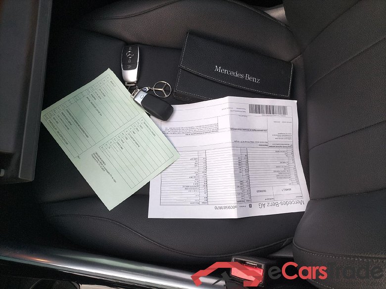 MERCEDES-BENZ GLA / 2020 / 5P / todoterreno GLA 200 #5