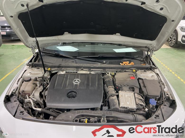 MERCEDES-BENZ CLA - Klasse 2.0 CLA 180 D BUSINESS SOLUTION DCT #6