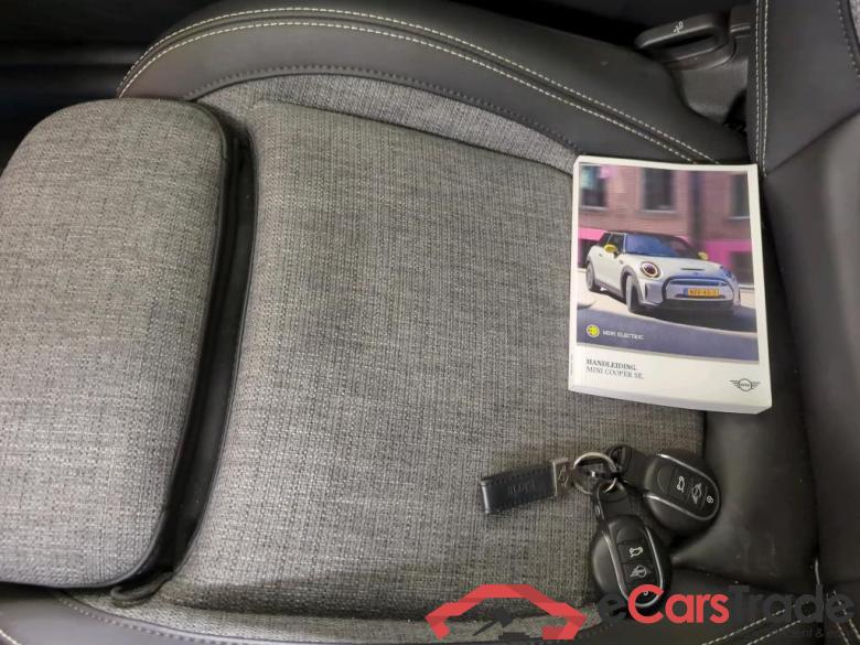 MINI Electric Charged 3d #4