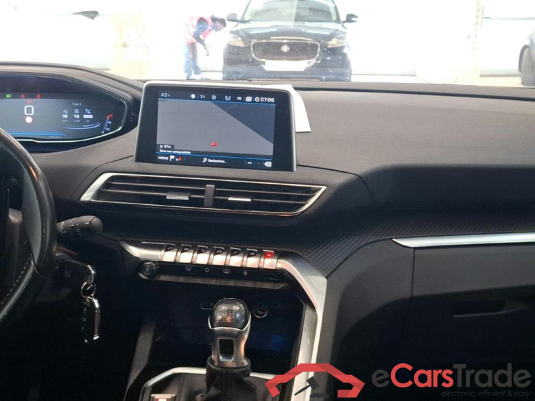 Peugeot 5008 1.2 PureTech 7PL I-Cockpit Navi Klima PDC ... #6