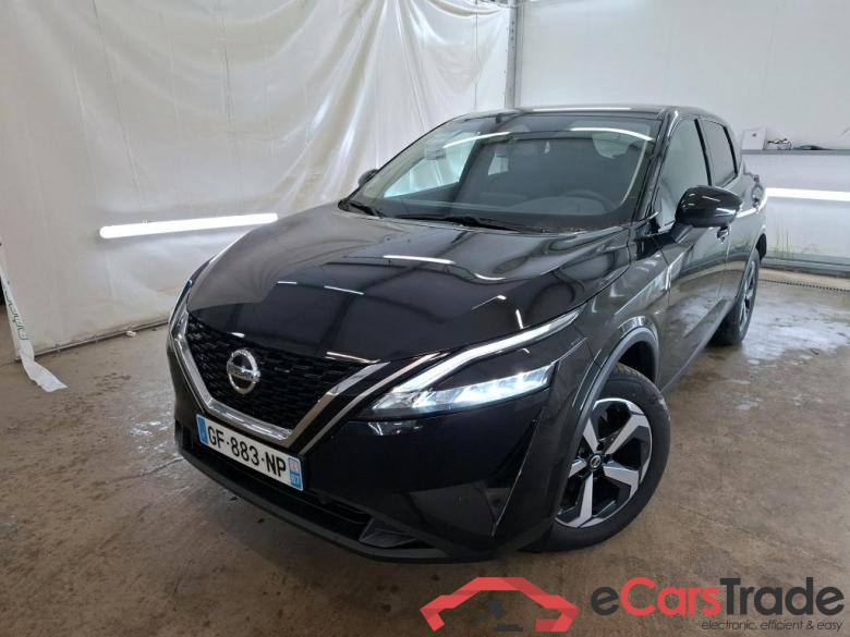 NISSAN Qashqai / 2021 / 5P / Crossover 1.3 MHEV 140 N-Connecta
