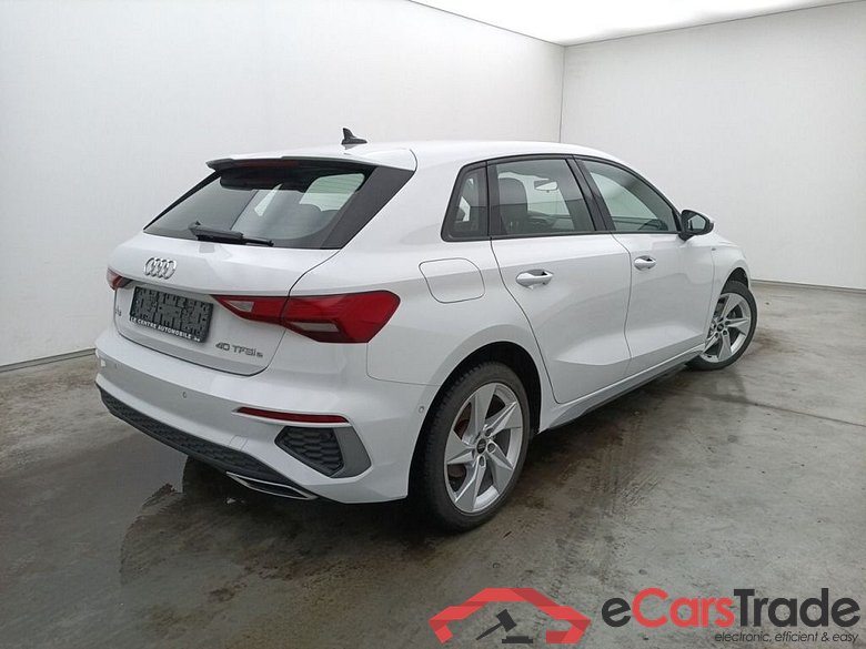 Audi A3 Sportback 1.4 40 TFSI e S Line 5d #2
