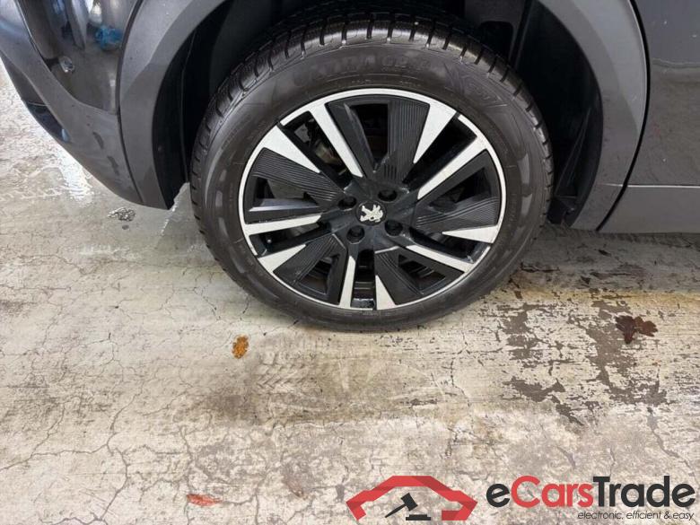 PEUGEOT 2008 1.2 PureTech GT #6
