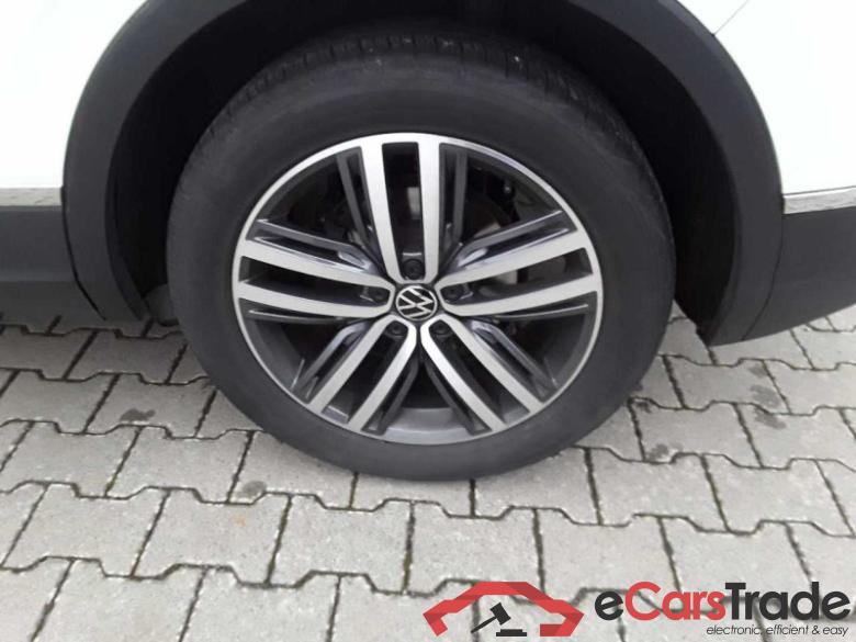 Volkswagen Tiguan (AX1)(07.2020->2024) DE - SUV5 2.0 TSI BMT/Start-Stopp EU6d, Elegance 4Motion OPF (EURO 6d), (Facelif #4