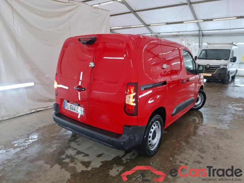 CITROEN Berlingo VU 4p Fourgonnette M 650kg BlueHDi 130 S&S EAT8 Driver #3