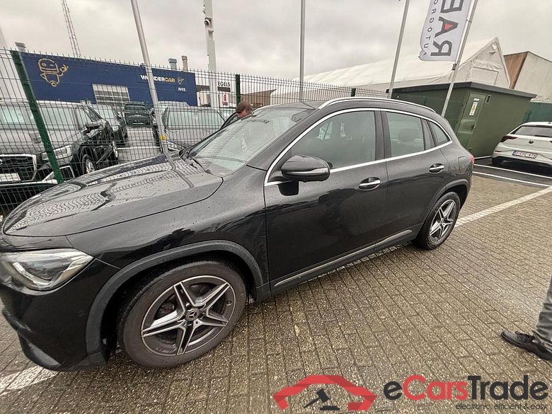 MERCEDES-BENZ GLA 180 180 #4