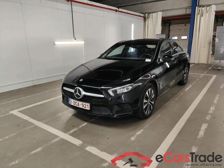 Mercedes A-Klasse Limousine A-Klasse Limousine A 250 e Business Line (PHEV) 160kW/218pk  4D/P Auto-7 #1