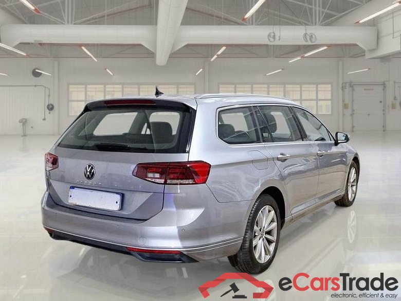 VOLKSWAGEN PASSAT / 2019 / 5P / STATION WAGON VAR. 2.0TDI SCR EVO 110KW BUSINESS DSG #2