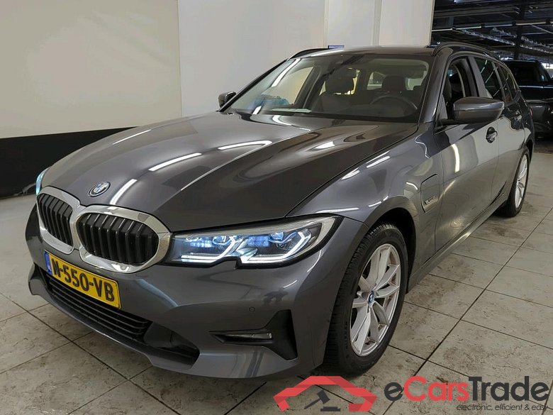 BMW 3 Serie Touring 320e Business Edition Plus 5d #1