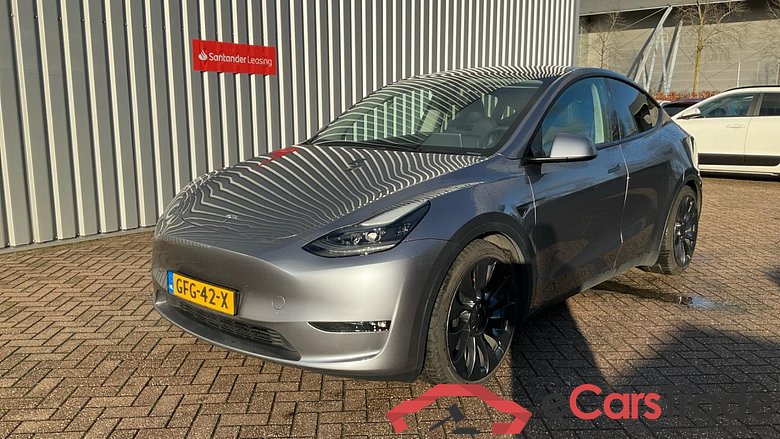 Tesla Model Y 75kWh ev performance awd aut