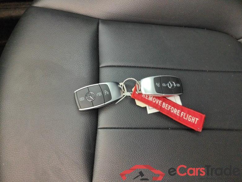 MERCEDES CLASSE GLB DIESEL (X247) GLB 200 d 150 Business Solution (EU6AP) 5d 7pl #4