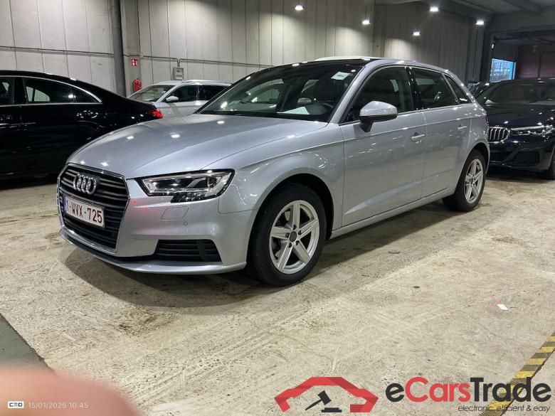 AUDI A3 1.6 30 TDI 85KW #1