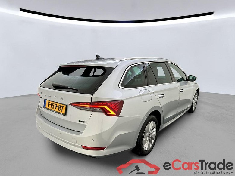 SKODA Octavia Combi 81 kW #6