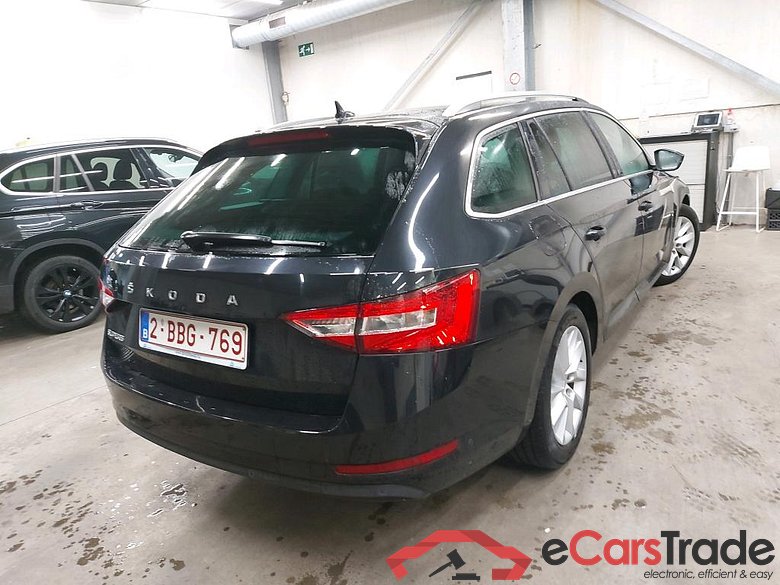SKODA - SKO SUPERB COMBI CRTDI 150PK DSG7 Style Pack Corporate Plus & Comfort & GPS & Canton Sound #2