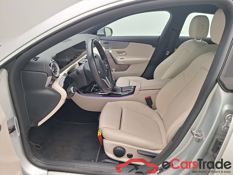 Mercedes, CLA-Class SB '19, Mercedes-Benz CLA Shooting Brake CLA 180 d Busines #3