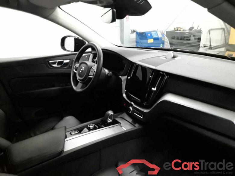 Volvo XC60 (03.2017->) DE - SUV5 B5 (Benzin) AWD EU6d, Ultimate Dark Mild-Hybrid (EURO 6d), (Facelift) #4