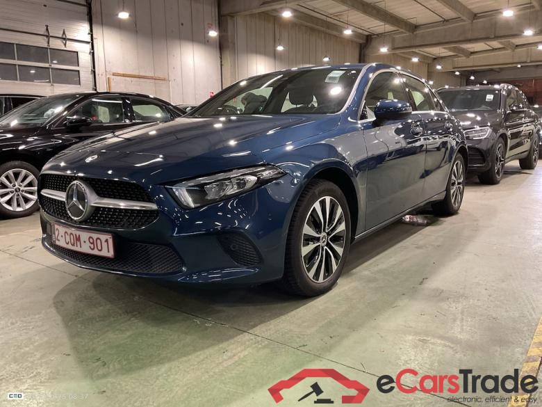 MERCEDES-BENZ A-CLASS 1.3 A 250 E DCT BUSINESS SOLUTION