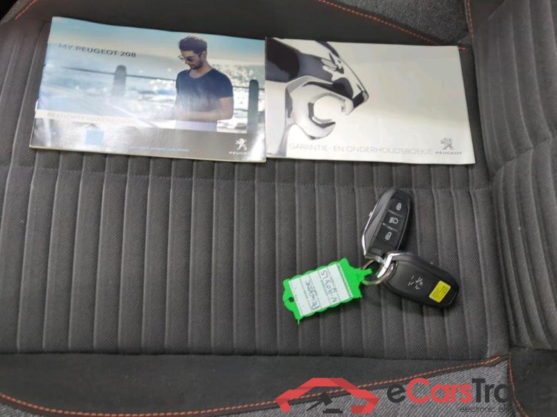 Peugeot e-208 Active Pack 50kWh 136 5d #4