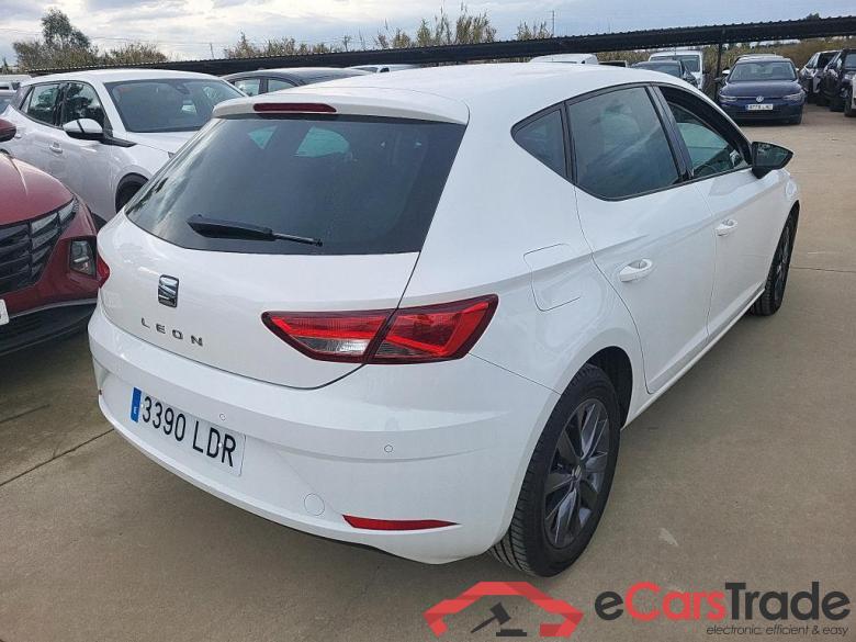 SEAT León / 2016 / 5P / berlina con portón 1.6 TDI 85kW S&S Style Visio Ed Nav (AC) #2
