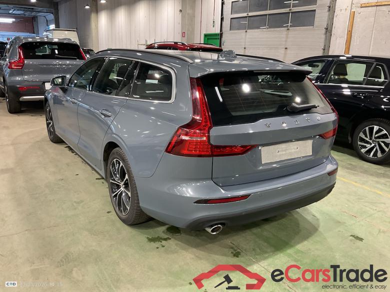 VOLVO V60 2.0 B3 MHEV MOMENTUM PRO DCT #3